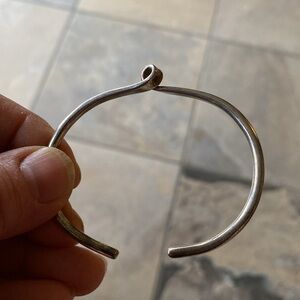 Simple Sterling Cuff wth a Twist